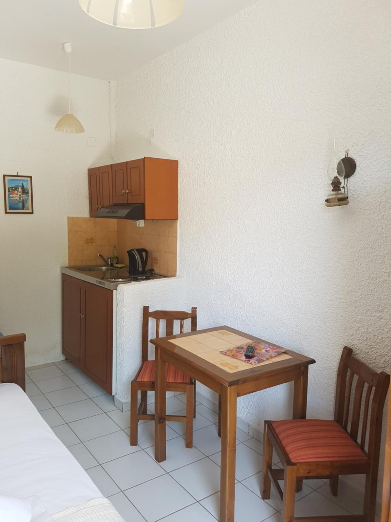 Ferienwohnung Little Bay Stavrós Zimmer foto